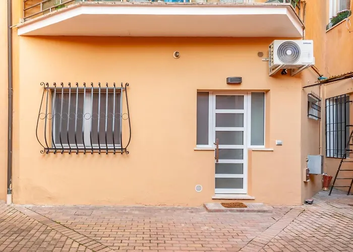 Un Nido A Mantova Historic Apt Near The Center!